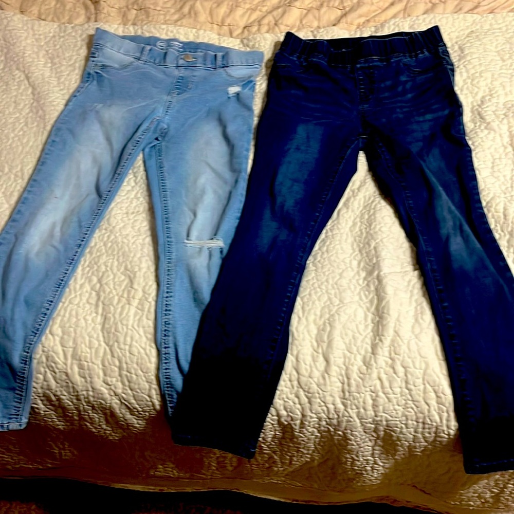 Two pairs of girls jagging size 10/12